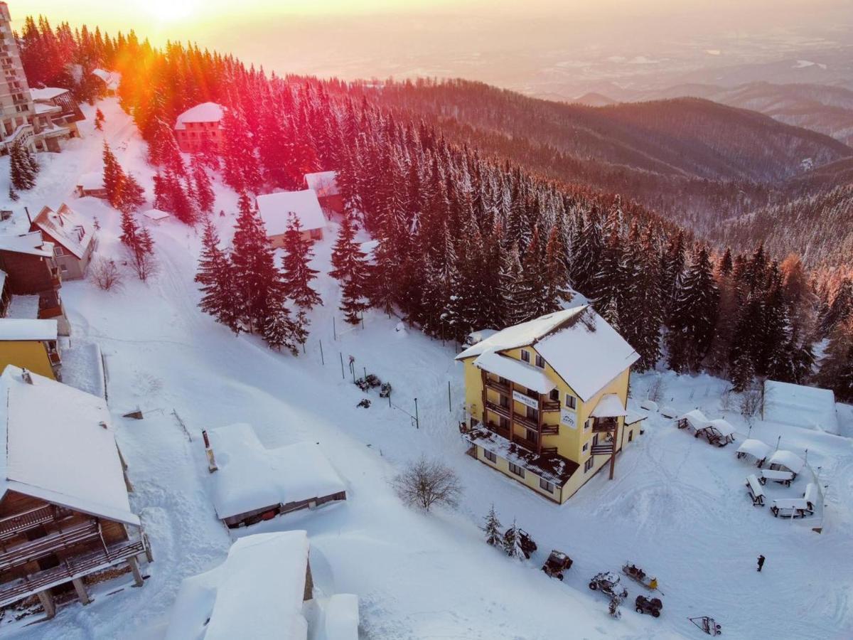 Hotel Muntele Mic Borlova Exterior foto