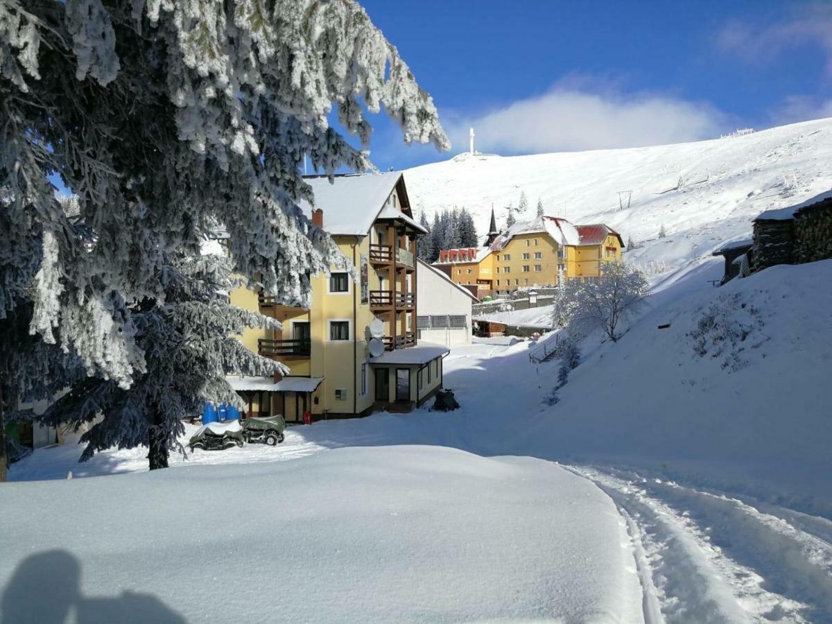 Hotel Muntele Mic Borlova Exterior foto