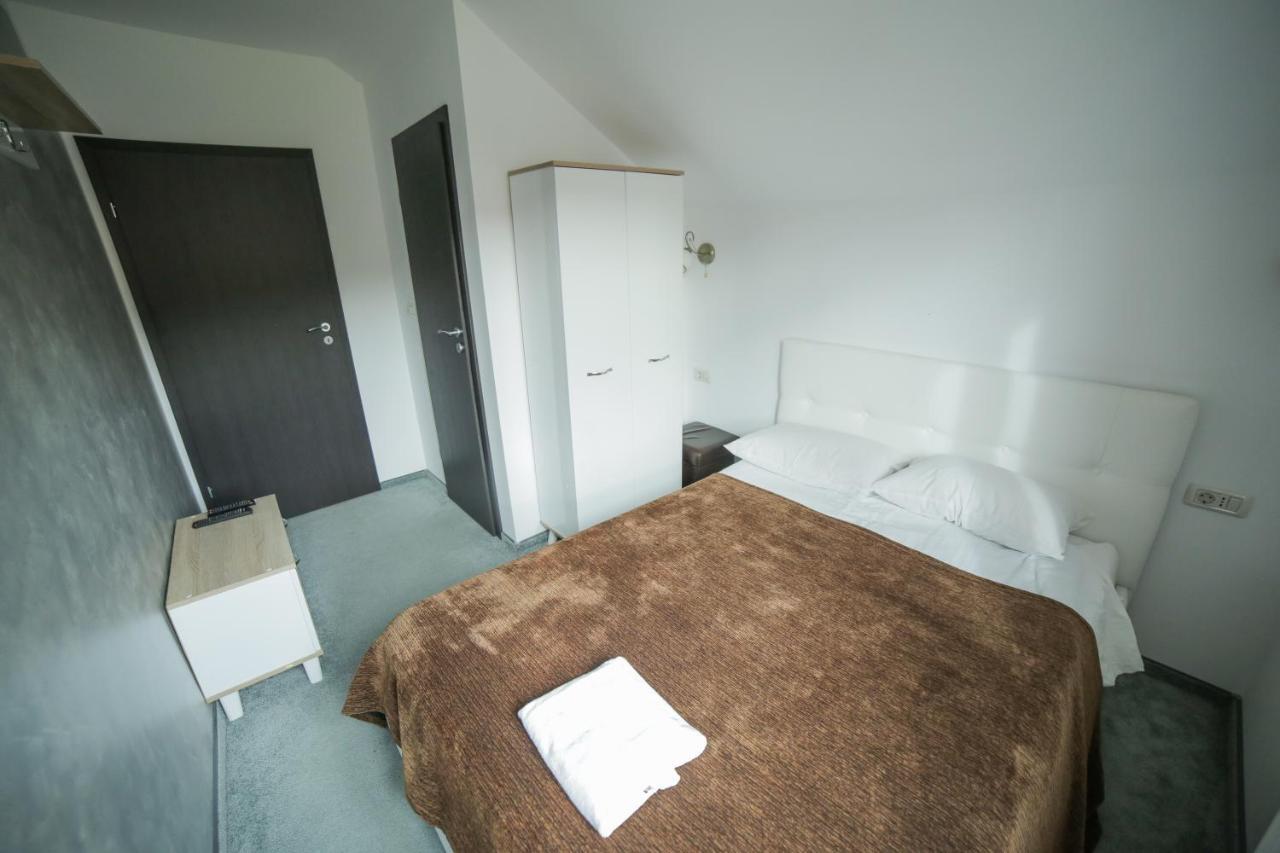 Hotel Muntele Mic Borlova Exterior foto